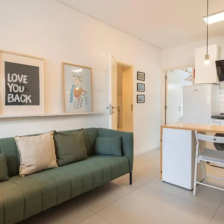 Carcavelos Sunny Retreat By Lovelystay Apartment