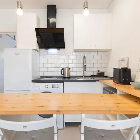 Carcavelos Sunny Retreat By Lovelystay Apartment *