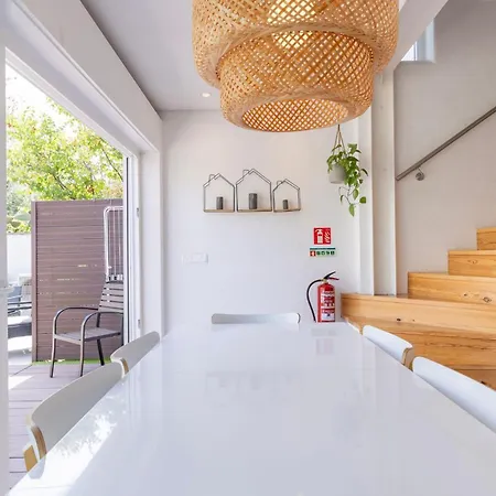 Apartment Carcavelos Sunny Retreat By Lovelystay Carcavelos (Lisbon)