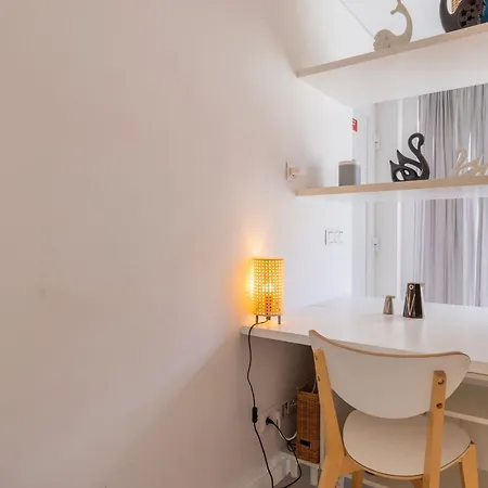 Carcavelos Sunny Retreat By Lovelystay Apartment *