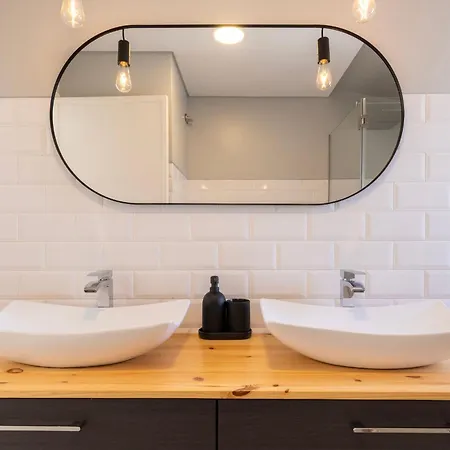Apartment Carcavelos Sunny Retreat By Lovelystay Carcavelos (Lisbon)