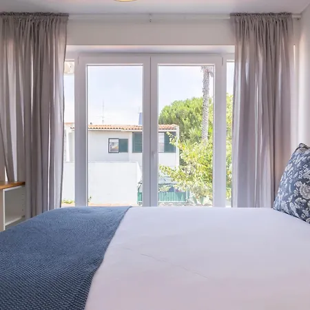 Carcavelos Sunny Retreat By Lovelystay Apartment *