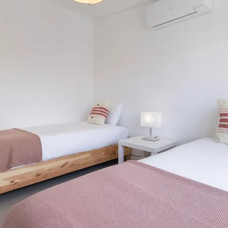 Apartment Carcavelos Sunny Retreat By Lovelystay *
