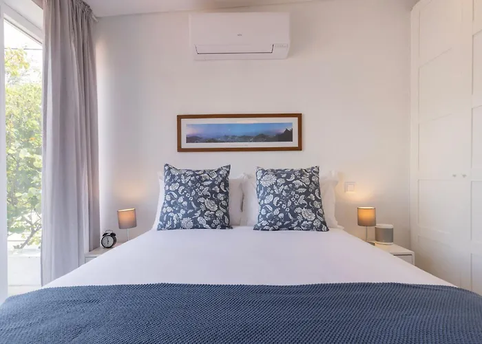 Sunny Retreat By Lovelystay * 카르카벨로스