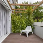 Sunny Retreat By Lovelystay * كاركافيلو