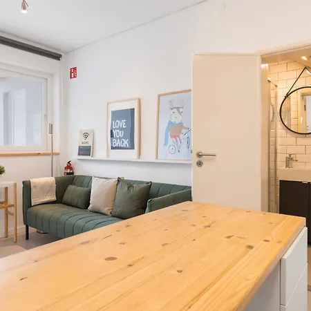 Sunny Retreat By Lovelystay Carcavelos (Lisbon)