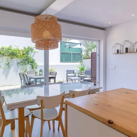 Sunny Retreat By Lovelystay Carcavelos (Lisbon)